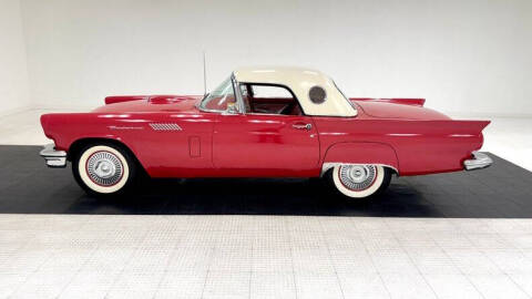 1957 Ford Thunderbird