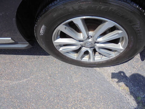 2016 Nissan Pathfinder SL