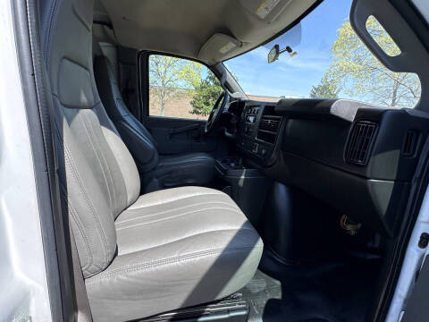 2016 Chevrolet Express 2500