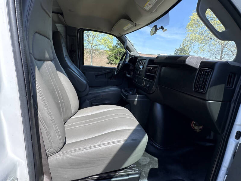 2016 Chevrolet Express 2500