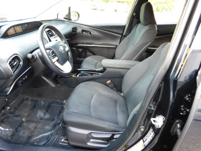2018 Toyota Prius Three