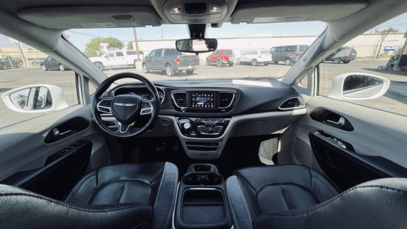 2018 Chrysler Pacifica Touring L