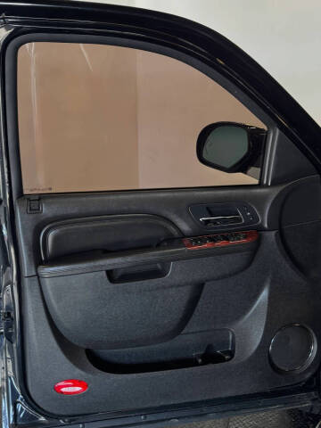 2011 Cadillac Escalade Luxury