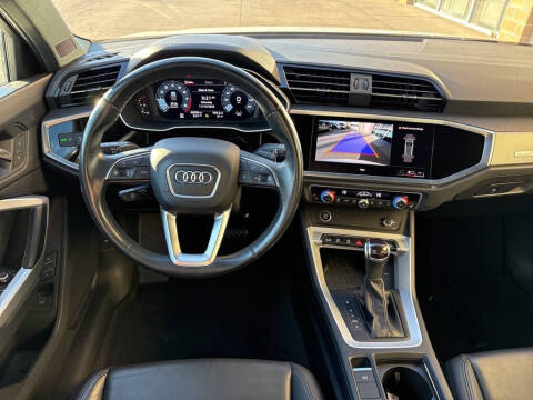 2024 Audi Q3 quattro S line Premium 45 TFSI