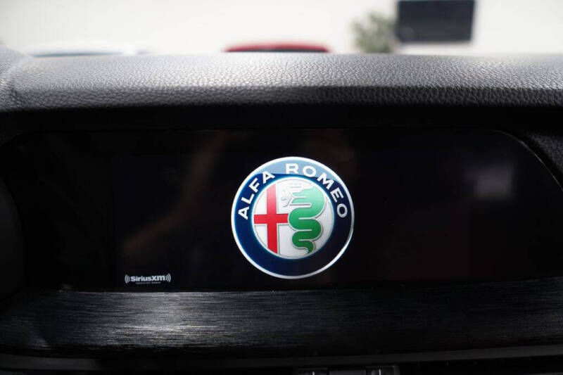 2023 Alfa Romeo Stelvio Sprint