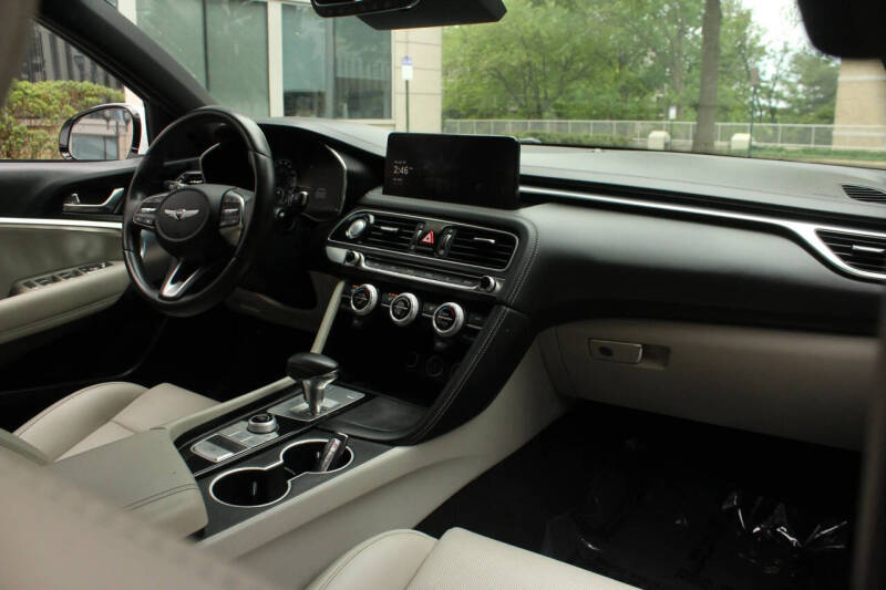 2023 Genesis G70