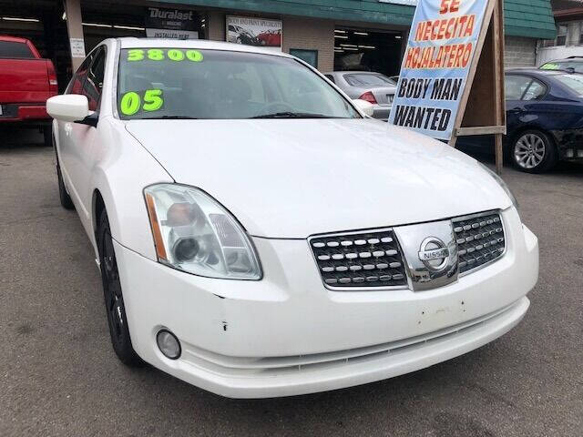 2005 Nissan Maxima for sale at NATIONAL AUTO GROUP INC in Chicago IL