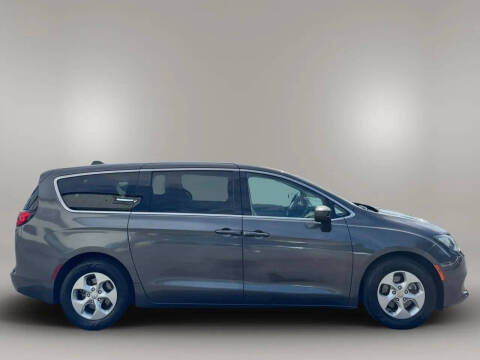 2017 Chrysler Pacifica LX