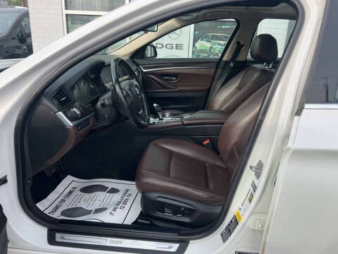 2015 BMW 5 Series 528i xDrive