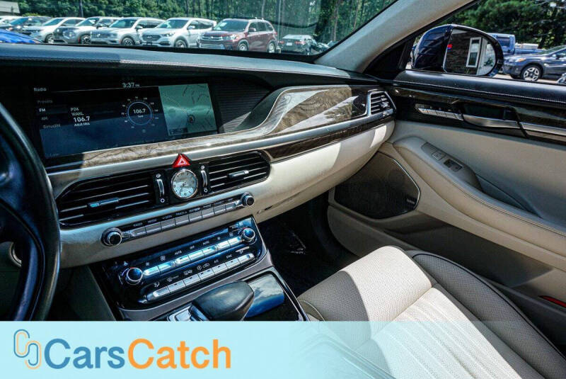 2019 Genesis G90