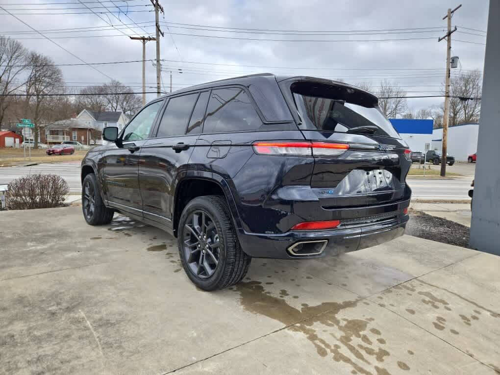 2023 Jeep Grand Cherokee for sale at Dave Warren Used Car Super Center in Westfield, NY