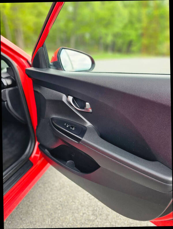 2019 Hyundai Veloster