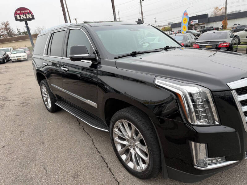 2019 Cadillac Escalade Luxury