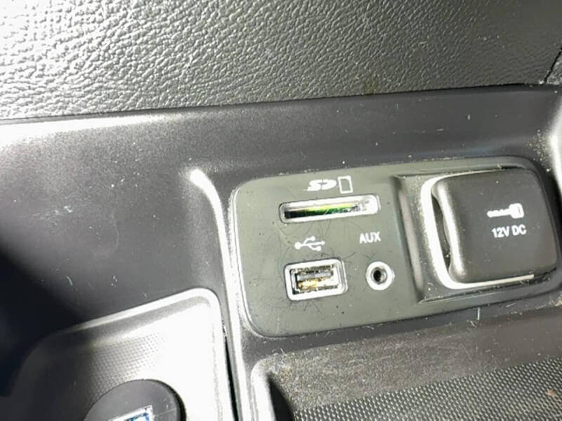 2015 Jeep Cherokee Sport