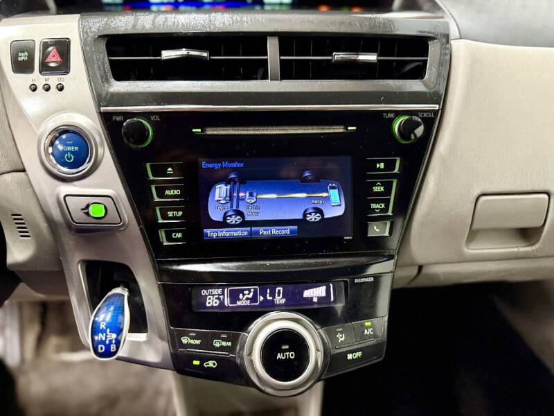 2015 Toyota Prius v Three
