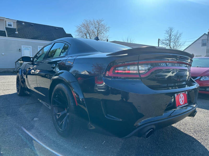 2019 Dodge Charger R/T photo 4