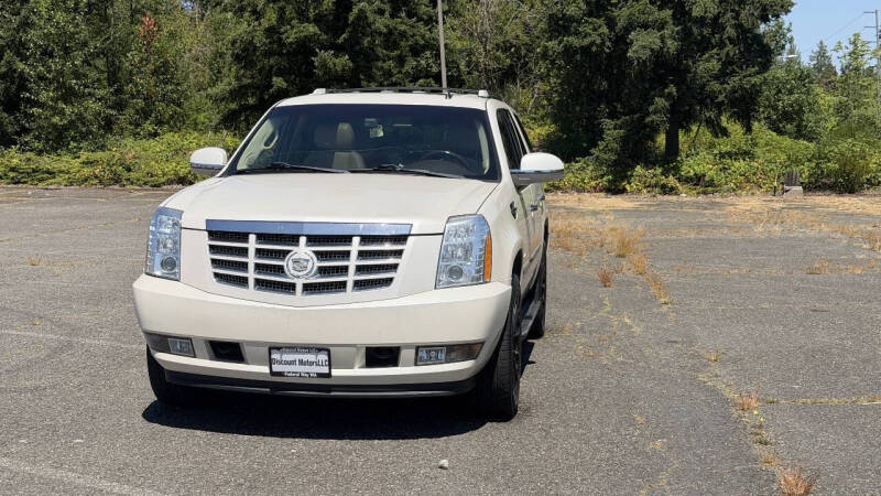 2011 Cadillac Escalade Luxury