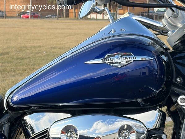 2005 Suzuki Boulevard