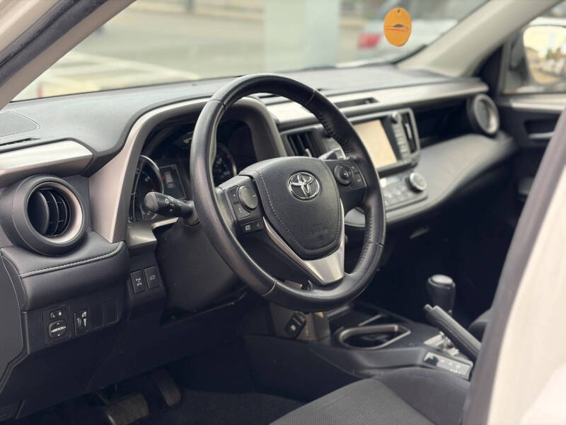 2016 Toyota RAV4 XLE