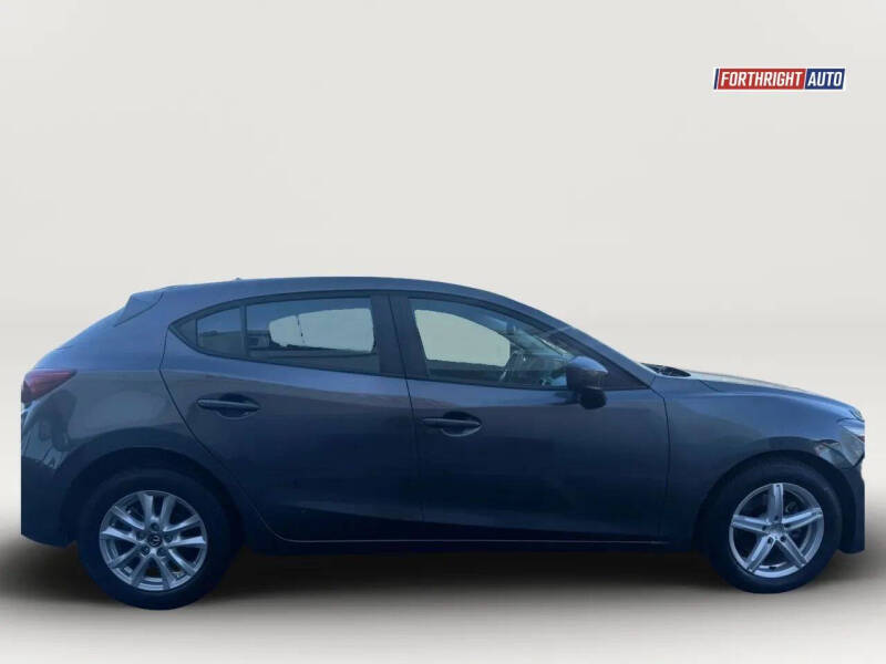 2017 Mazda MAZDA3 Sport