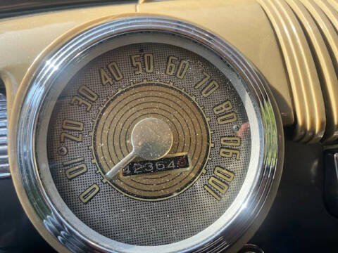 1948 Ford Super Deluxe