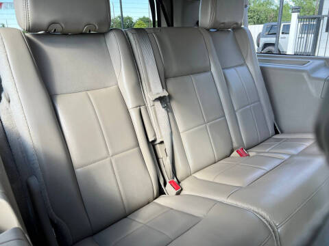 2013 Lincoln Navigator L