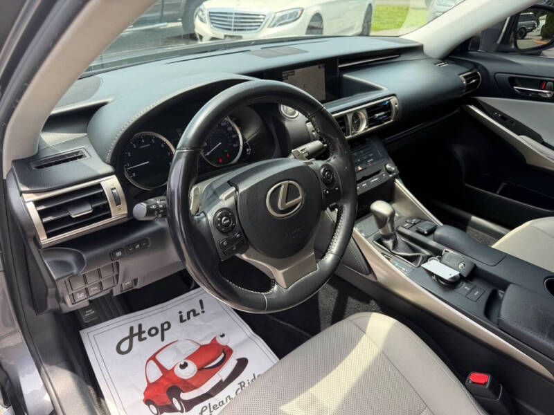 2015 Lexus IS 250