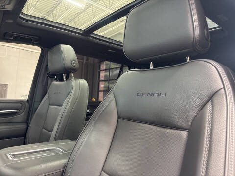 2024 GMC Yukon XL Denali