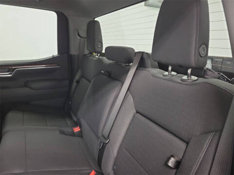 2025 GMC Sierra 1500 Elevation Standard