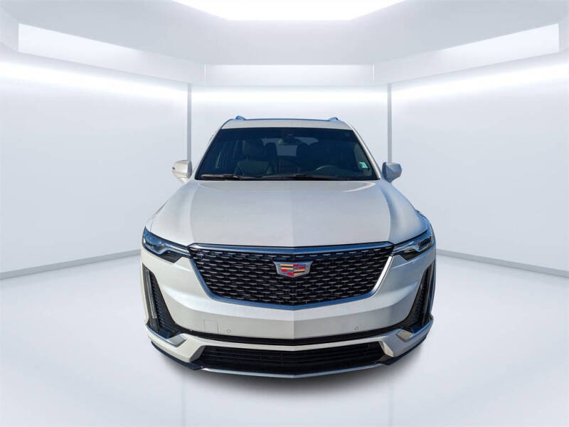 2025 Cadillac XT6 Luxury