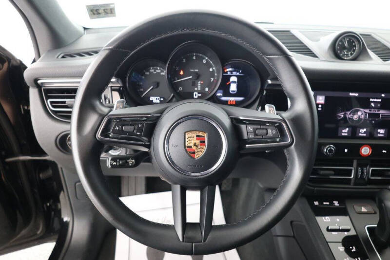 2022 Porsche Macan