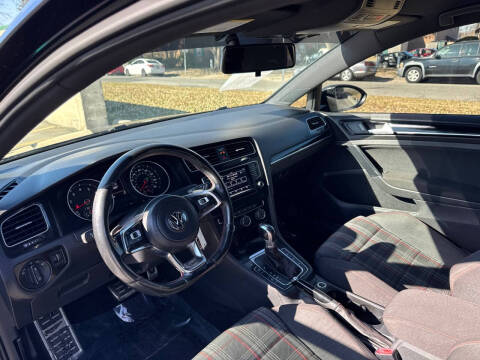 2015 Volkswagen Golf GTI SE