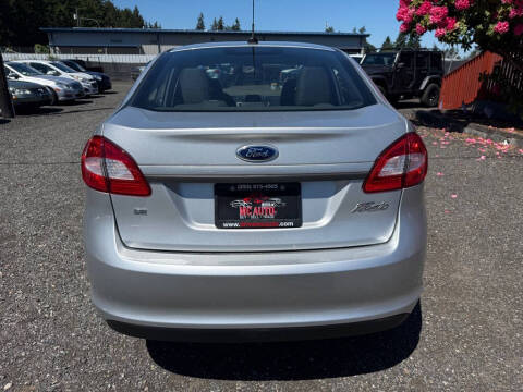 2013 Ford Fiesta SE