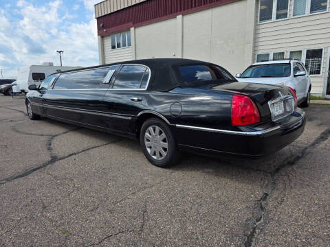 2005 Lincoln Town Car Executive