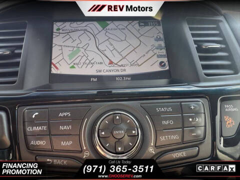 2020 Nissan Pathfinder SV