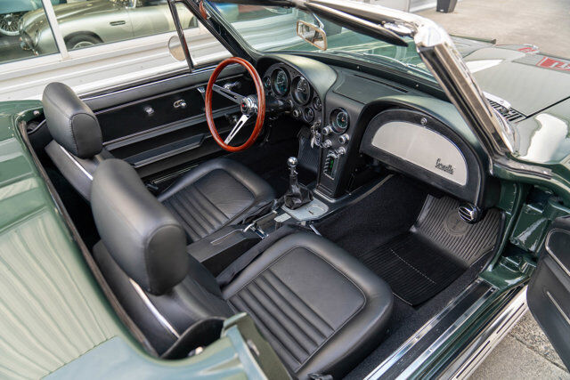 1967 Chevrolet Corvette 28