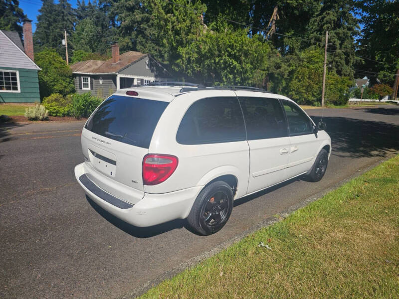 2005 Dodge Grand Caravan