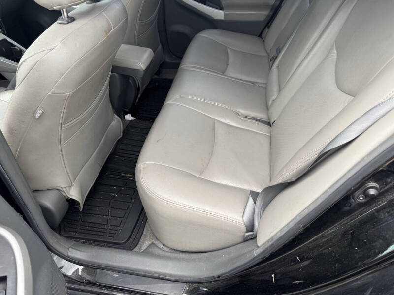 2010 Toyota Prius III