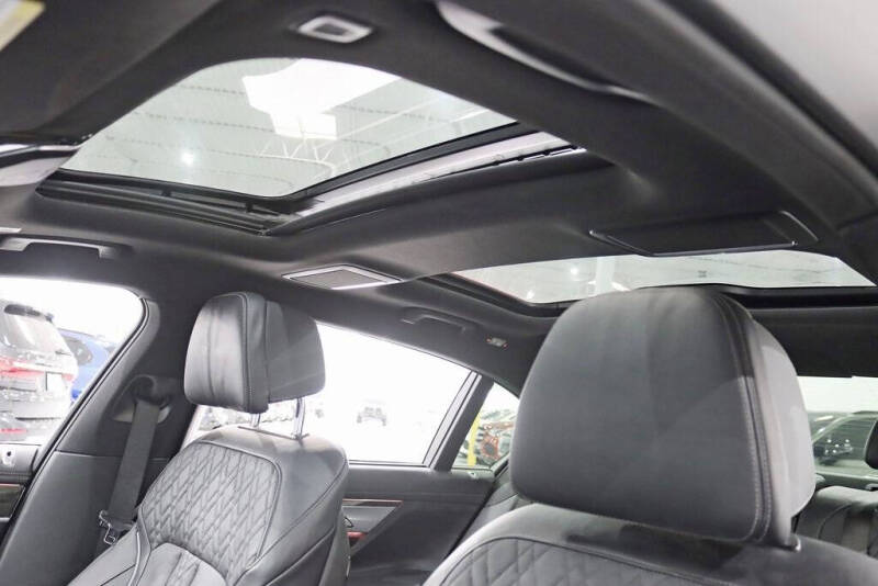 2022 BMW 7 Series 750i xDrive