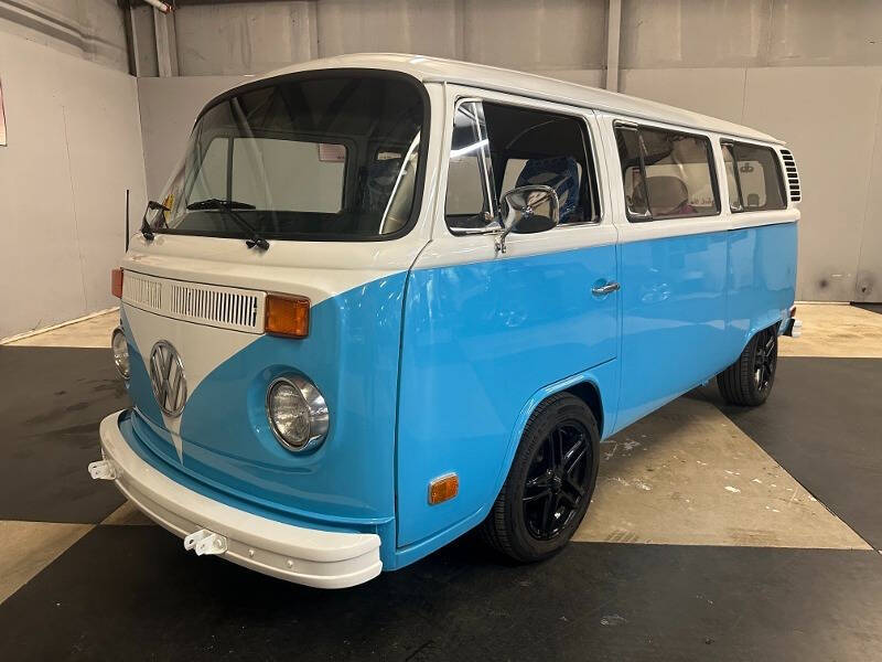 1977 Volkswagen Bus