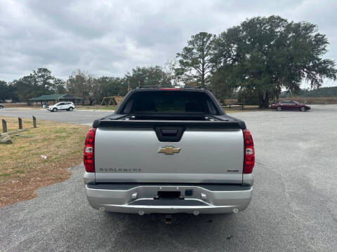 2011 Chevrolet Avalanche LT
