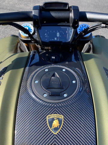 2021 Ducati Diavel 1260 Lamborghini