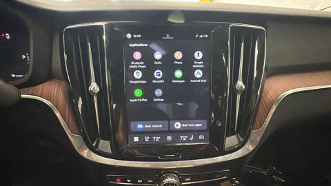 2024 Volvo S60 B5 Plus Dark Theme