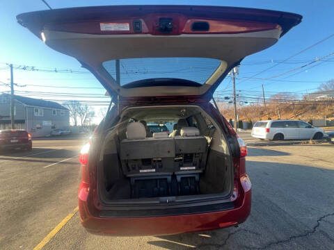 2016 Toyota Sienna