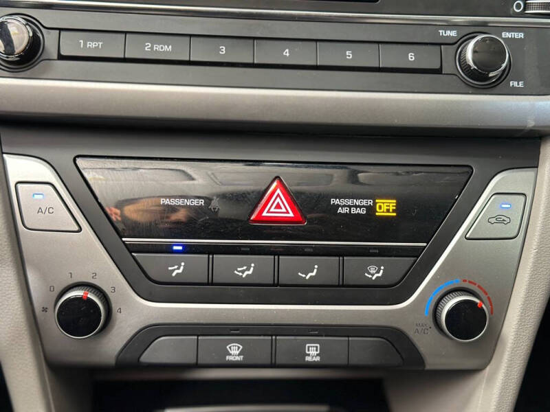 2018 Hyundai Elantra