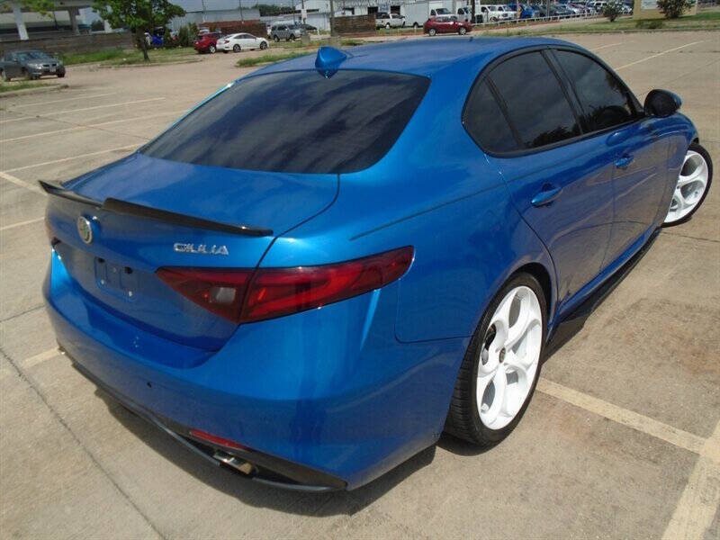 2017 Alfa Romeo Giulia Ti