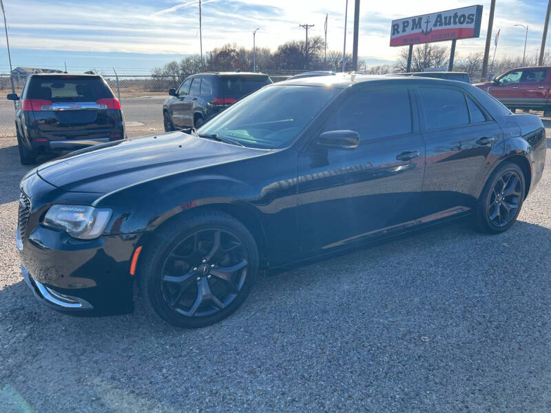 2021 Chrysler 300 for sale at RPM Autos in Amarillo TX