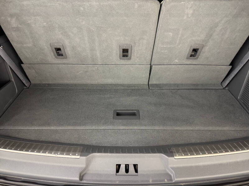 2019 Lincoln Navigator Select