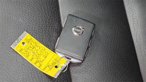 2023 Volvo XC60 B5 Plus Bright Theme