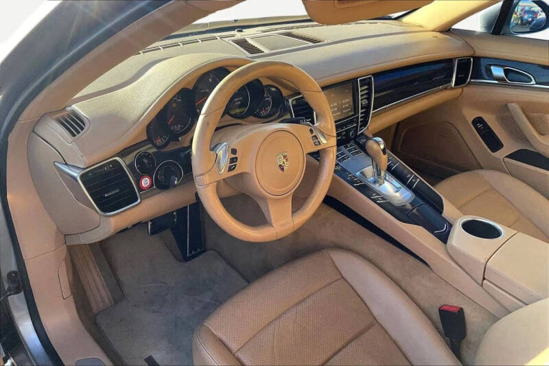 2012 Porsche Panamera